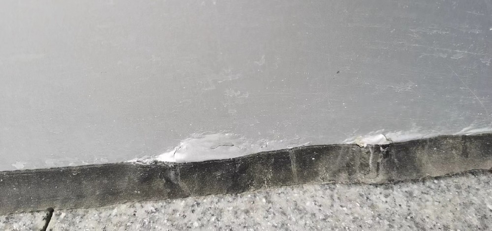 氟碳幕墻鋁單板才兩年就腐蝕了?怎么預(yù)防